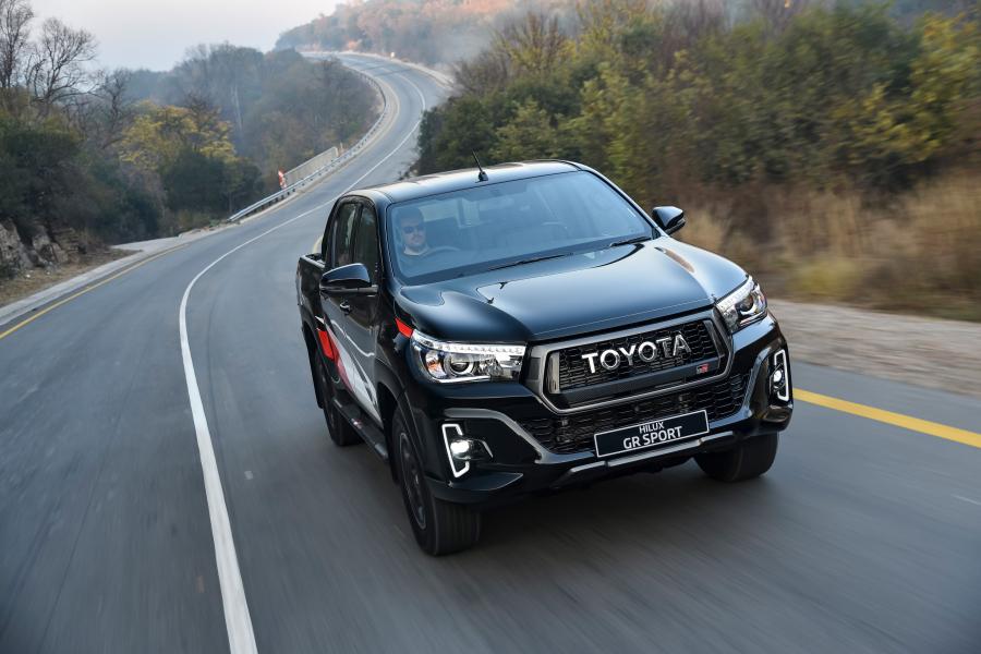  Toyota Hilux GR Sport Double Cab 2019 года  (ZA) (фото 26 из 43)